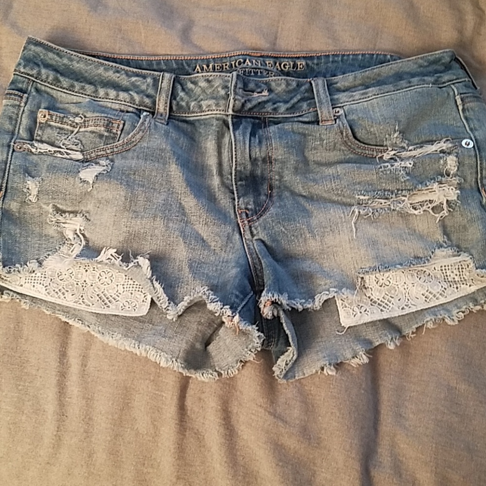 American Eagle Low Rise Demin Shorts